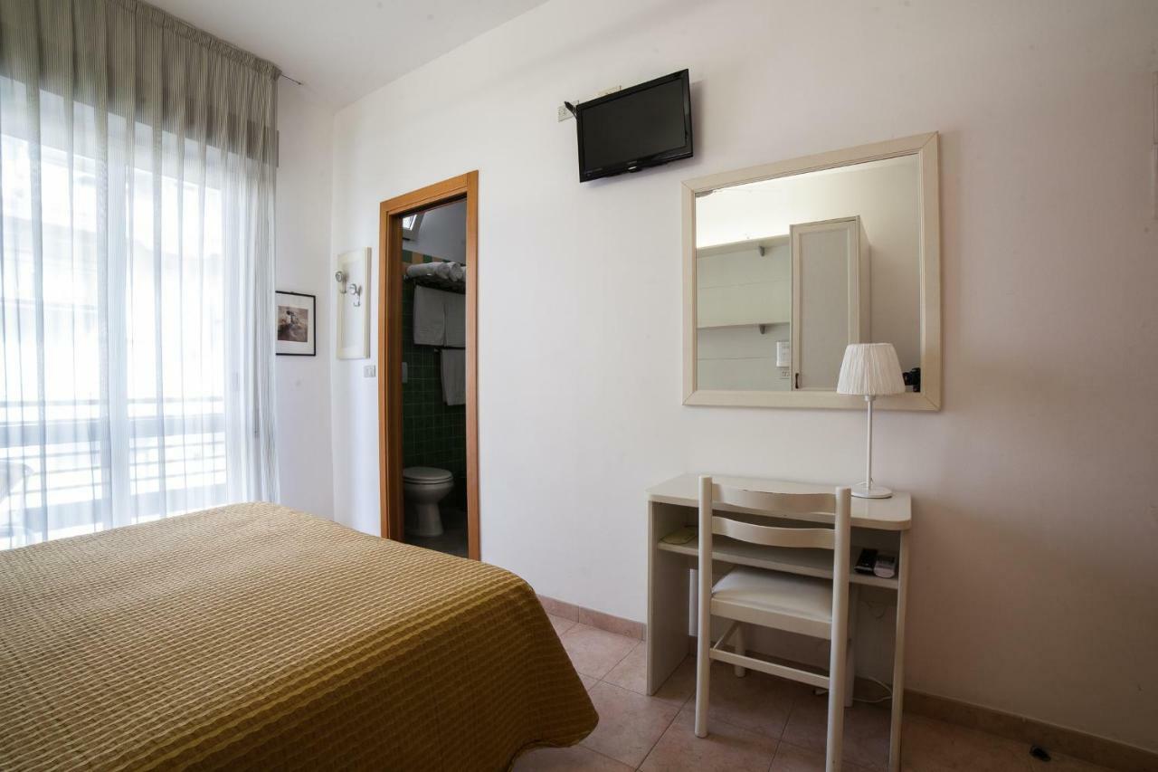 Hotel Plaza Rimini Dış mekan fotoğraf